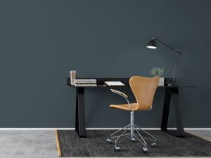 M438