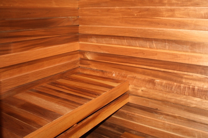 Олія для сауни Eskaro Sauna Oil для полиць і лежаків, 0.7 л